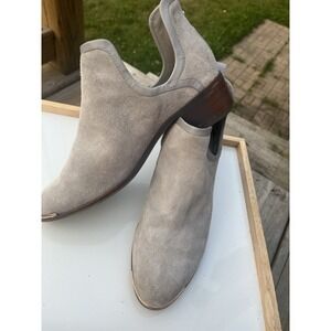 Ted Baker Twillo Suede Cut Out Ankle Bootie Grey Size 41